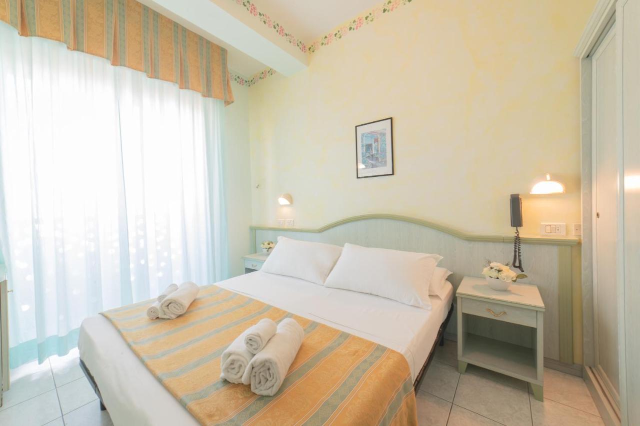 Hotel Cavalli Cattolica Exteriér fotografie