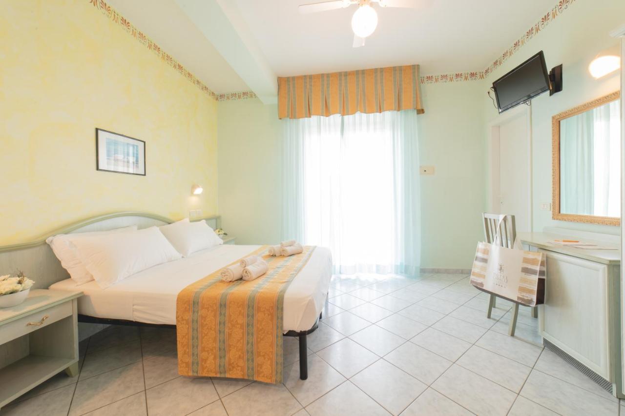 Hotel Cavalli Cattolica Exteriér fotografie